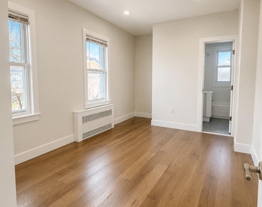 121 W Chester Street - Photo Thumbnail 6