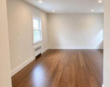 121 W Chester Street - Photo Thumbnail 7