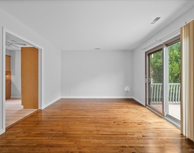 284 Park Avenue - Photo Thumbnail 5