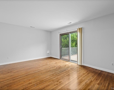 284 Park Avenue - Photo Thumbnail 6