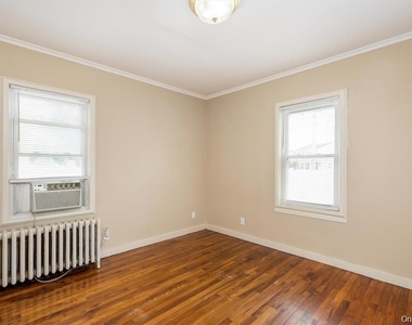 23 Rosebud Avenue - Photo Thumbnail 12