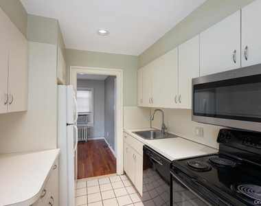 23 Rosebud Avenue - Photo Thumbnail 10