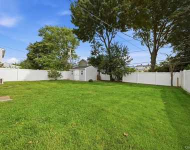 20 Needle Lane - Photo Thumbnail 18