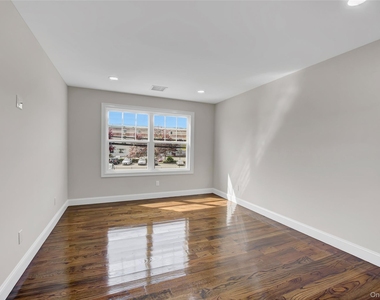 60 W Milton Street - Photo Thumbnail 9
