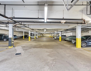 33 William Street - Photo Thumbnail 14