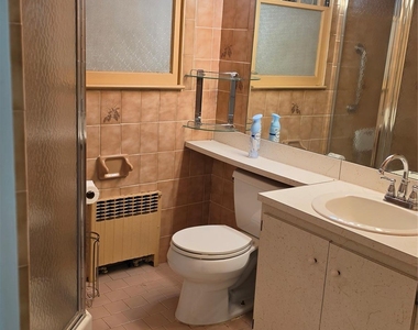 27 Haines Boulevard - Photo Thumbnail 9
