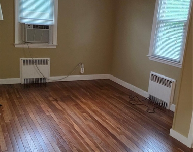 27 Haines Boulevard - Photo Thumbnail 10