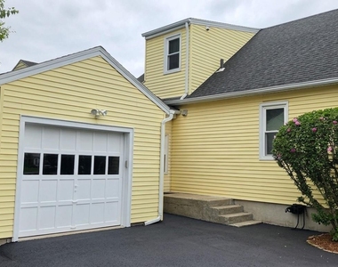 27 Haines Boulevard - Photo Thumbnail 3