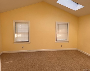 74 Tyler Avenue - Photo Thumbnail 14