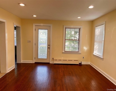 74 Tyler Avenue - Photo Thumbnail 16