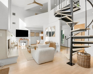 33 Dry Pond Road - Photo Thumbnail 11