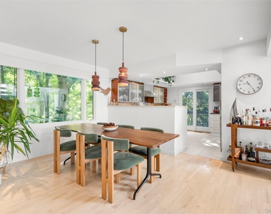 33 Dry Pond Road - Photo Thumbnail 12