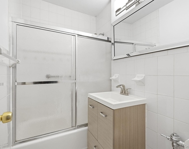 315 King Street - Photo Thumbnail 12