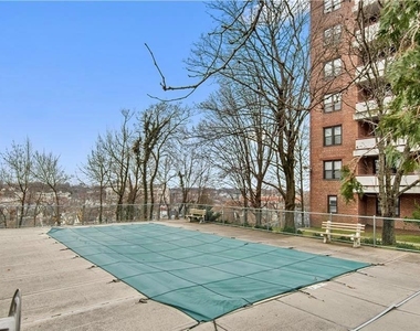 315 King Street - Photo Thumbnail 17