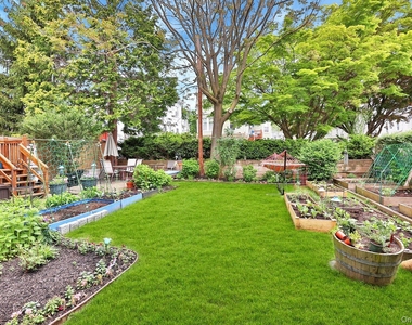 60 Storm Street - Photo Thumbnail 15