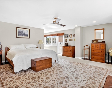 433 Main Street - Photo Thumbnail 11