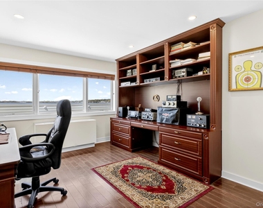 433 Main Street - Photo Thumbnail 15