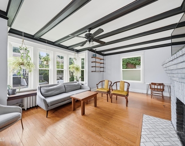 688 Myrtle Avenue - Photo Thumbnail 4