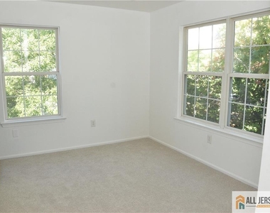 1704 Cypress Lane - Photo Thumbnail 7