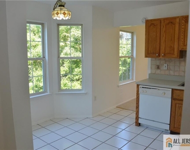 1704 Cypress Lane - Photo Thumbnail 11