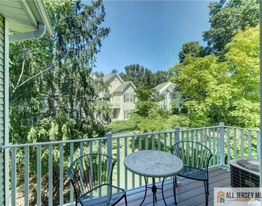 1704 Cypress Lane - Photo Thumbnail 2