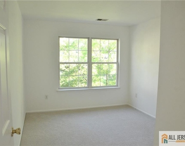 1704 Cypress Lane - Photo Thumbnail 3