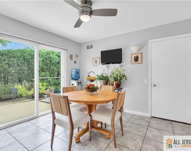 414 Andover Drive - Photo Thumbnail 10