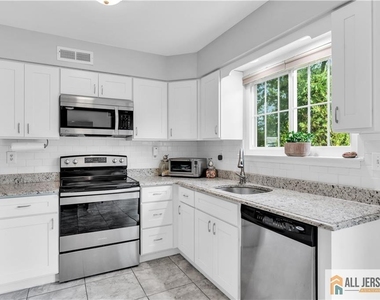 414 Andover Drive - Photo Thumbnail 15
