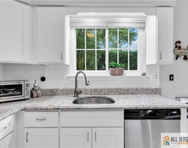 414 Andover Drive - Photo Thumbnail 16