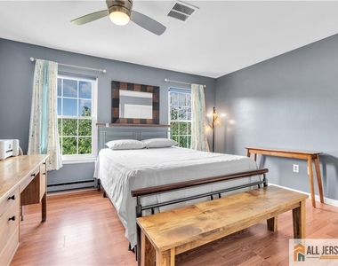 414 Andover Drive - Photo Thumbnail 28