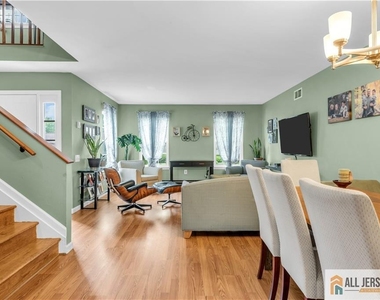 414 Andover Drive - Photo Thumbnail 8