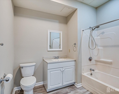160 Durham Avenue - Photo Thumbnail 11