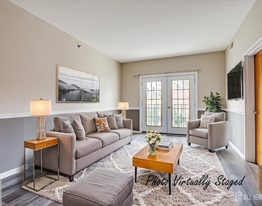 160 Durham Avenue - Photo Thumbnail 7