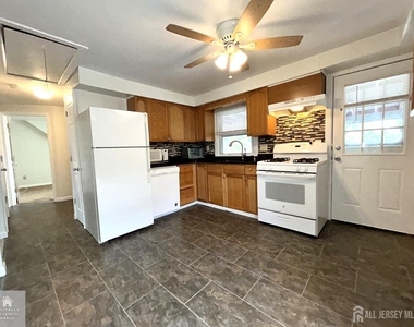 90 Harrigan Street - Photo Thumbnail 13