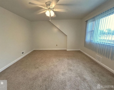 90 Harrigan Street - Photo Thumbnail 10