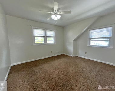 90 Harrigan Street - Photo Thumbnail 4