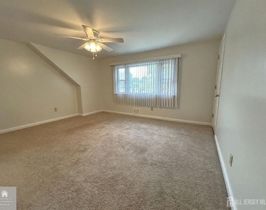 90 Harrigan Street - Photo Thumbnail 11