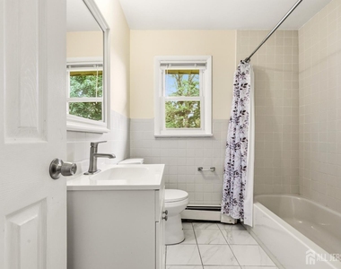 320 Suttons Lane - Photo Thumbnail 9