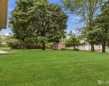 320 Suttons Lane - Photo Thumbnail 24