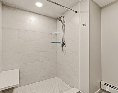 320 Suttons Lane - Photo Thumbnail 22