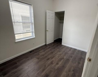 102 Broad Street - Photo Thumbnail 2
