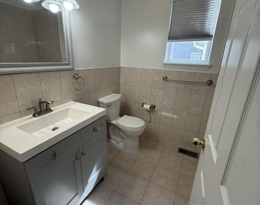 102 Broad Street - Photo Thumbnail 5