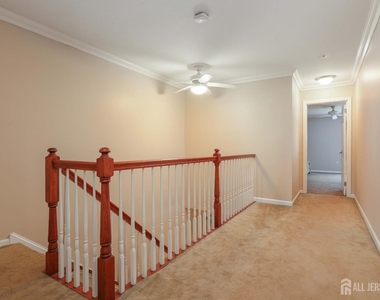 117 Lexington Circle - Photo Thumbnail 21