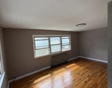 224 Madison Avenue - Photo Thumbnail 4
