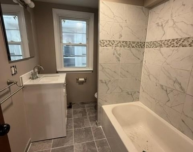 224 Madison Avenue - Photo Thumbnail 6