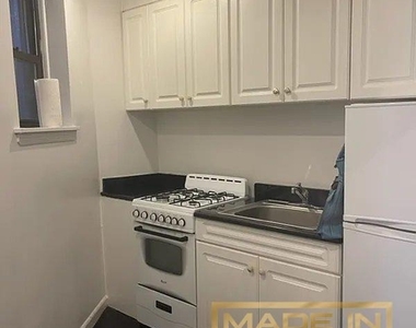 171 E 77th Street - Photo Thumbnail 3