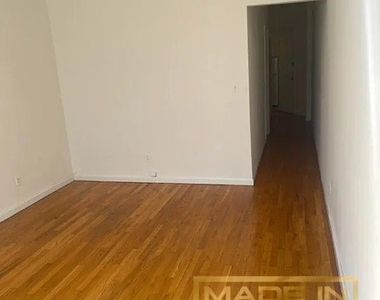171 E 77th Street - Photo Thumbnail 1