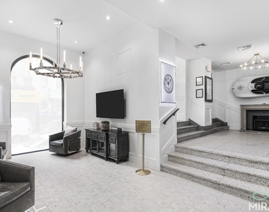 132 E 45th Street - Photo Thumbnail 7