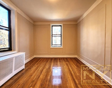 25-74 33rd Street - Photo Thumbnail 5