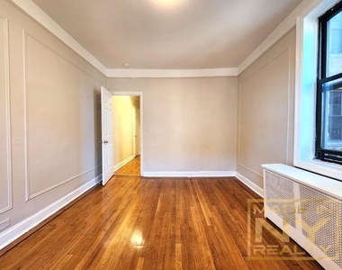 25-74 33rd Street - Photo Thumbnail 6